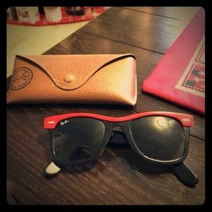 Authentic WayFarer Ray Bans
